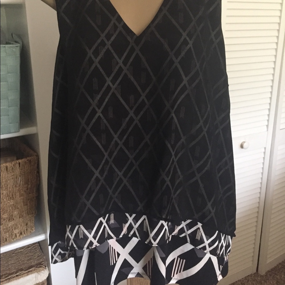 White House blk market swing top xlg